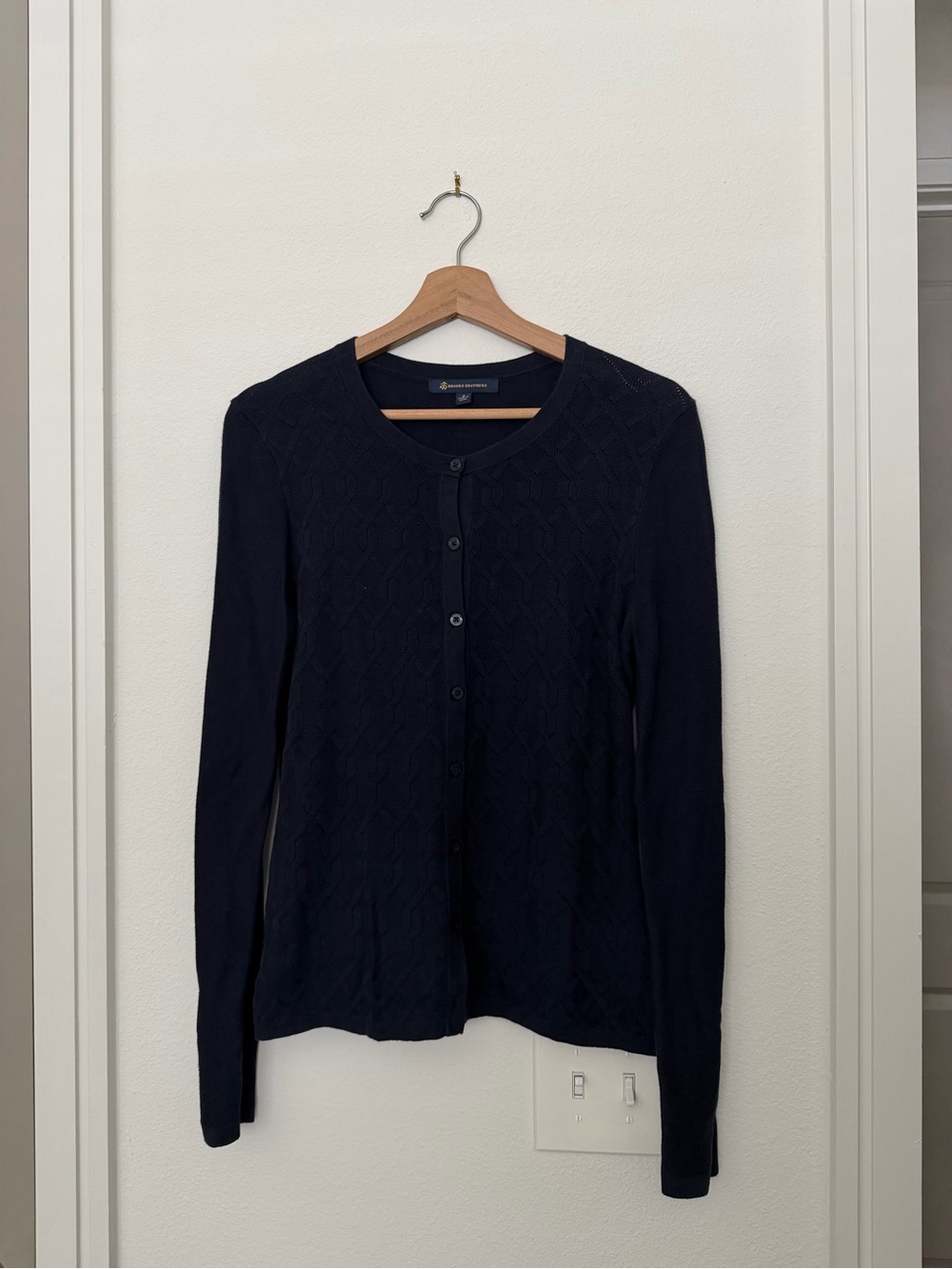 BROOKS BROTHERS • navy cardigan